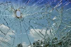 top causes of windscreen cracks and chips